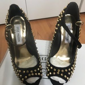 Steve Madden Gammblee Black Multi Studded Heels